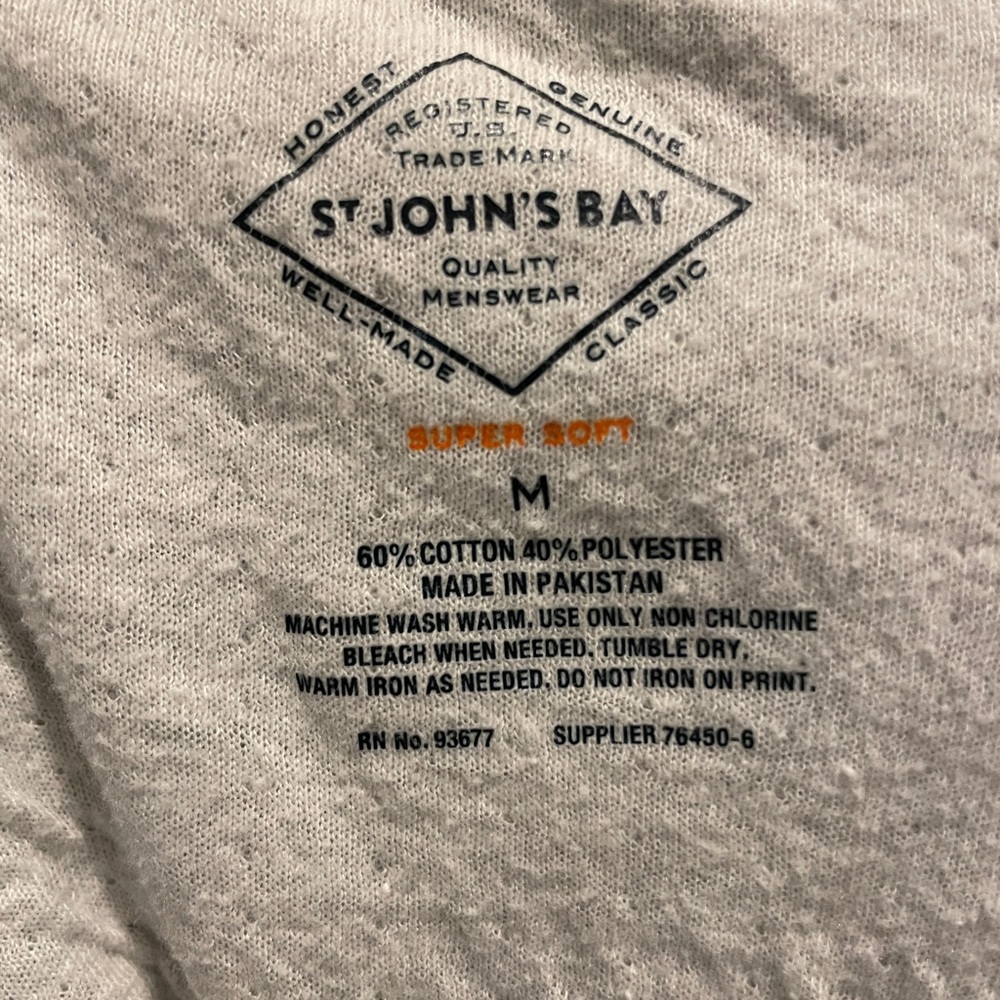 *BUNDLE* Three Men’s St. John’s Bay Long Sleeve Shirts - Picture 4 of 6